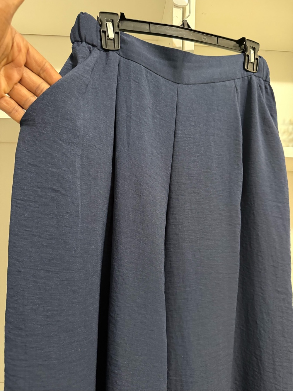H&M Navy Wide-Leg Cropped Pants - Picture 7 of 7